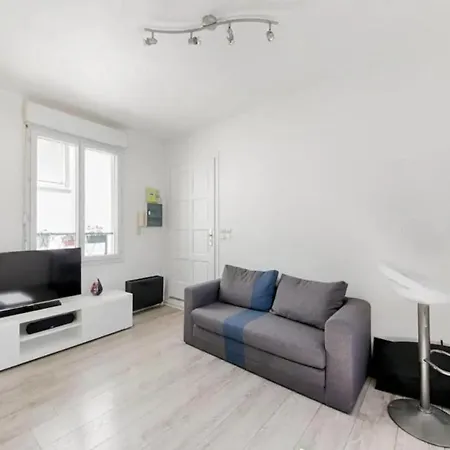 Spacious 1 Bedroom With Big Rooftop Terrace In Apartmán Nice