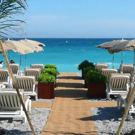 Spacious 1 Bedroom With Big Rooftop Terrace In * Nice